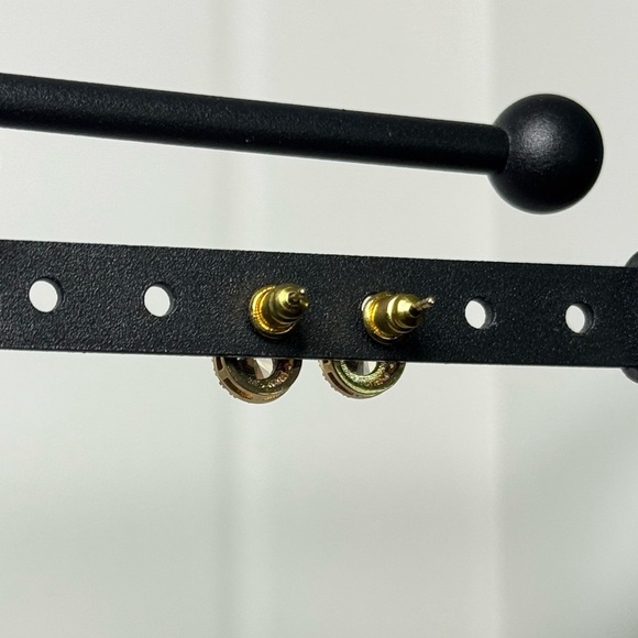 NWOT 1cm Diamond Studs - Picture 6 of 8